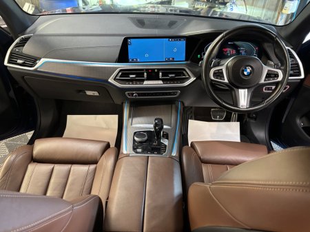 2021 BMW X5 xDrive45e M Sport €52,900 thumbnail