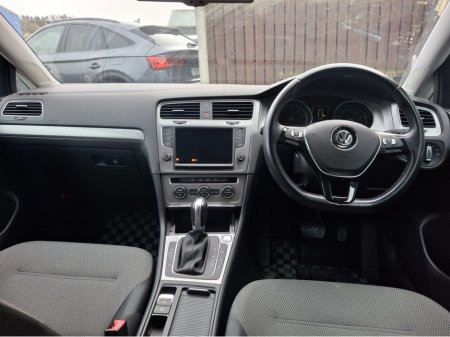 2016 Volkswagen Golf 1.2 AUTO €13,950 thumbnail