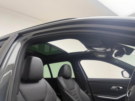 2025 BMW 3 Series 330E M SPORT €57,990 thumbnail