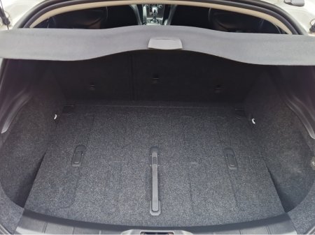 2015 Volvo V40 2015 T4 1.6 AUTOMATIC €12,495 thumbnail