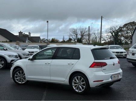 2019 Volkswagen Golf COMFORTLINE 1.2 AUTOMATIC * REAR VIEW CAMERA, AUTO LIGHTS, ADAPTIVE CRUISE CONTROL, POWERED FOLDING HEATED MIRRORS, LUMBAR SUPPORT, 2 KEYS, TOUCH SCREEN RADIO, MULTIFUNCTION STEERING WHEEL* €19,950