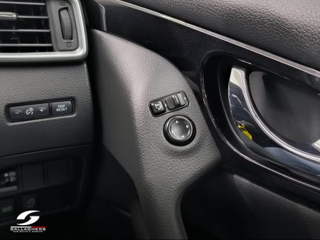 2021 Nissan Qashqai (211) SE 1.5 DCI AUTOMATIC PAN ROOF €21,995 thumbnail