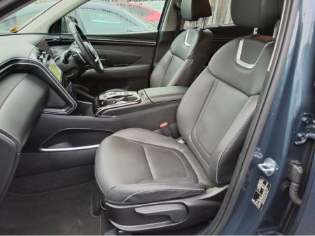 2024 Hyundai Tucson EXECUTIVE PLUS PHEV PTG 4 WHEEL DRIVE - Tiny Mileage - €42,950 thumbnail