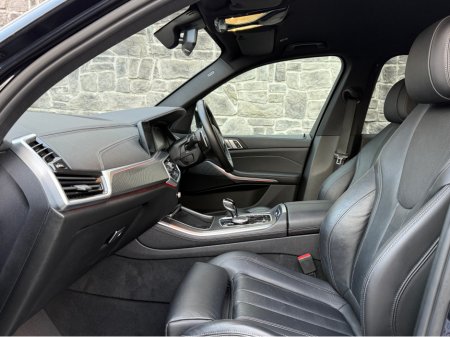 2022 BMW X5 M SPORT M PERF G05 X-DRIVE 5DR A €58,950 thumbnail