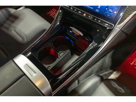 2024 Mercedes-Benz C Class Mercedes-AMG S C63 E PERFORMANCE €101,950 thumbnail