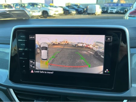 2023 Volkswagen T-Roc AUTOMATIC 2.0 DIESEL //MASSIVE SPEC//FULL LEATHER HEATED SEATS//PANORAMIC GLASS ROOF//LOW MILES// €31,950 thumbnail