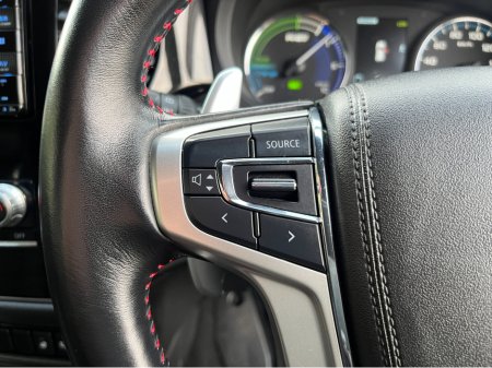 2021 Mitsubishi Outlander 4WD BLACK EDITION PLUG IN HYBRID 2.4 PETROL //HALF LEATHER HEATED SEATS AND STEERING WHEEL//REVERSE CAMERA//KEYLESS ENTRY//ADAPTIVE CRUISE CONTROL// €27,950 thumbnail