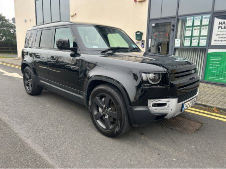 2024 Land Rover Defender MY25 110 2.0 SI4 PHEV with SUNROOF