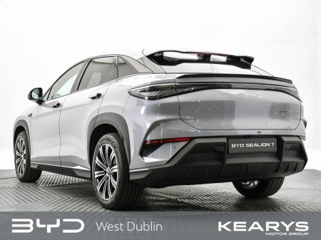 2026 BYD Sealion 7 Order your 261 Sealion 7 Excellence Indigo Grey today! thumbnail