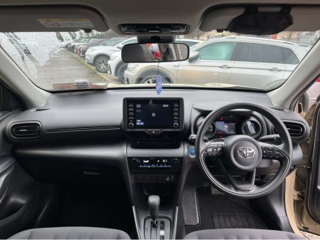2021 Toyota Yaris Cross X AUTOMATIC HYBRID 1.5 PETROL //ADAPTIVE CRUISE CONTROL//KEYLESS ENTRY//REVERSE CAMERA// €19,950 thumbnail
