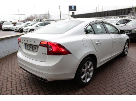 2016 Volvo S60 LDA-FD4204T €14,950