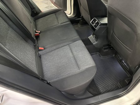 2020 Skoda Karoq 1.6TDI 115bhp DSG Style €21,950 thumbnail