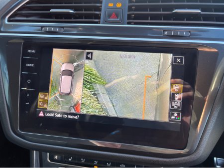 2020 Volkswagen Tiguan R-LINE 4MOTION AUTOMATIC 2.0 DIESEL //HIGH SPEC//360 PARKING CAMERAS//HEAD UP DISPLAY//HEATED FRONT AND REAR SEATS// €34,950 thumbnail