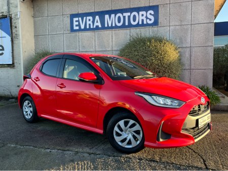2020 Toyota Yaris G AUTOMATIC HYBRID 1.5 PETROL //REVERSE CAMERA//KEYLESS ENTRY//ADAPTIVE CRUISE CONTROL// €14,950