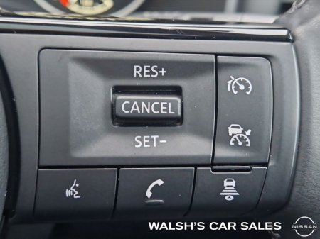 2022 Nissan Qashqai 1.3 HYB SV + Glass Roof Pack €25,950 thumbnail