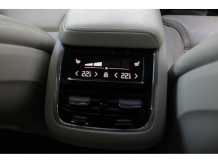 2020 Volvo XC60 2.0D4 INSCRIPTION 5DR ESTATE AUTO // 1 OWNER CAR // AS NEW CONDITION THROUGHOUT // BUY WITH CONFIDENCE AA AND SIMI APPROVED DEALER 2025 // FINANCE ARRANGED // €35,950 thumbnail