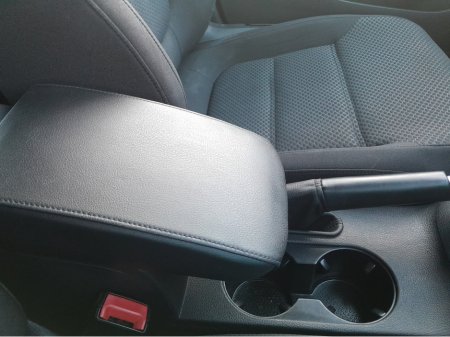 2016 Volkswagen Jetta CL 2.0 TDI MANUAL 5SPEED 110BHP 4DR €8,950 thumbnail