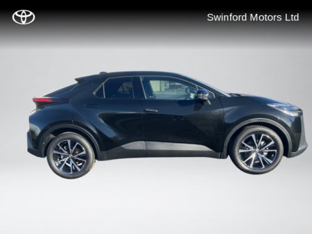 2025 Toyota C-HR C-HR HYBRID SPORT 1.8 €41,500