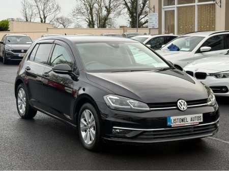 2017 Volkswagen Golf COMFORTLINE 1.2 AUTOMATIC * REAR VIEW CAMERA, AUTO LIGHTS, ADAPTIVE CRUISE CONTROL, POWERED FOLDING HEATED MIRRORS, LUMBAR SUPPORT, 2 KEYS, TOUCH SCREEN RADIO, MULTIFUNCTION STEERING WHEEL* €17,950