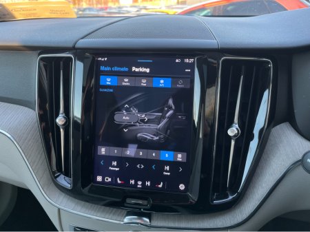 2023 Volvo XC60 T6 PHEV PLUS DARK AWD AUTOMATIC 2.0 PETROL //HIGH SPEC//PANORAMIC GLASS ROOF//360 PARKING CAMERAS//SAT NAV// €39,950 thumbnail