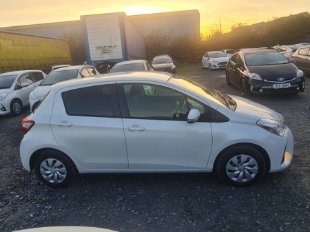 2018 Toyota Vitz / Yaris 1.0L Petrol  Automatic (8011) €10,995 thumbnail