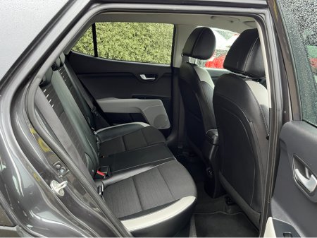 2019 Kia Stonic K3 AUTOMATIC 1.0 PETROL //SAT NAV//REVERSE CAMERA//CARPLAY//KIA SERVICE HISTORY// €17,950 thumbnail