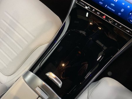 2026 Mercedes-Benz GLC Class GLC 300e | Reversing Camera, Heated Seats, Night Package €87,633 thumbnail