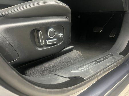 2024 Land Rover Range Rover Velar HSE DYNAMIC P400E €65,990 thumbnail