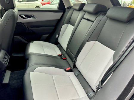 2025 Land Rover Range Rover Velar VELAR DYNAM SE PH DYNAMICS €77,950 thumbnail