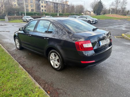 2015 Skoda Octavia AMBITION 1.6 TDI 105HP DSG 4 4DR AUTO €5,750