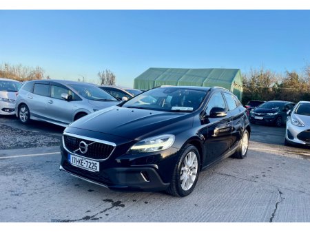 2017 Volvo V40 D4 (190hp) R-Design Geartronic €16,499
