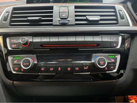 2017 BMW 3 Series €17950 2017 BMW 320D LUXURY 2.0 AUTOMATIC / HEATED SEATS / CRUISE CONTROL REVERSE CAMERA €17,950 thumbnail