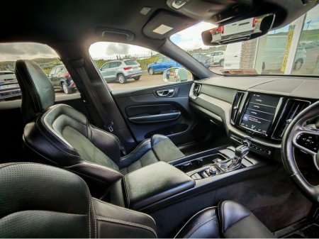 2019 Volvo XC60 2.0 D4 R-DESIGN AWD 5DR A AUTO R-DSGN 190HP €29,800 thumbnail