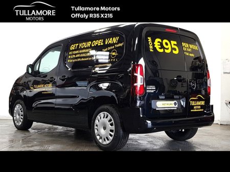 2024 Opel Combo SPORTIVE 1.5 Diesel €22,690