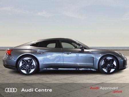 2022 Audi e-tron GT quattro GT e-tron quattro €60,999