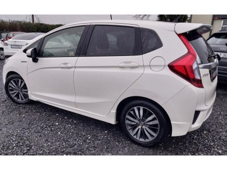 2014 Honda Fit DAA-GP5 HYBRID 5DR AUTO €8,450