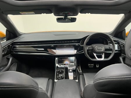2020 Audi Q8 S LINE 50 TDI 286HP QUATTRO *PAN ROOF* €65,990 thumbnail