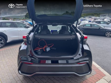 2025 Toyota C-HR C-HR PHEV GRS PREMIERE €43,950