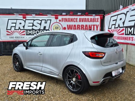 2017 Renault Clio TOP SPEC RS thumbnail