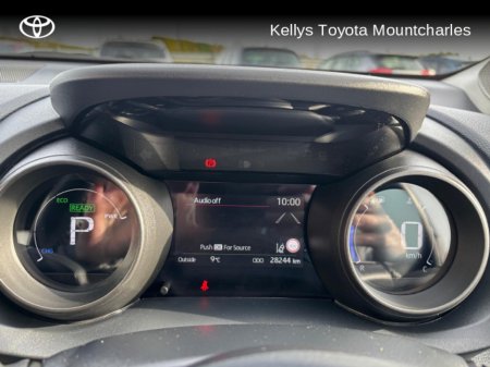 2022 Toyota Yaris YARIS 1.0 LUNA €21,950