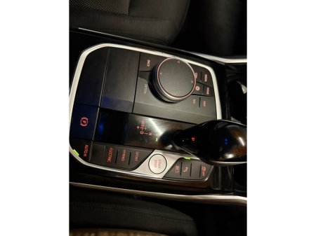 2021 BMW 3 Series 330e SE Pro Auto €21,900 thumbnail