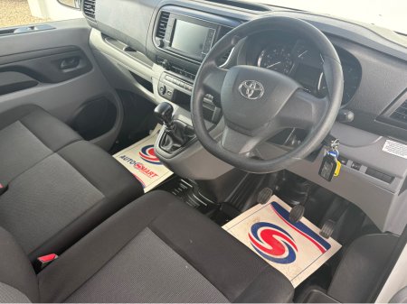 2022 Toyota Proace ICON L2 €15,500 thumbnail