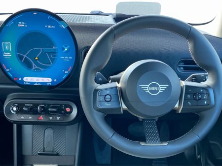 2025 MINI Hatch COOPER Cooper Classic Auto €39,950 thumbnail