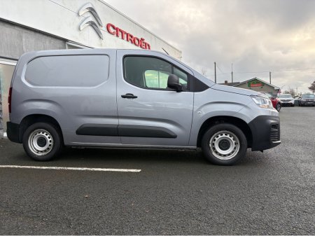 2023 Citroen Berlingo LX BLUEHDI 100 MWB 65 €19,995