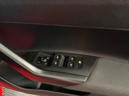 2018 Volkswagen Polo 1.0 Petrol 5DR Auto €17,777 thumbnail