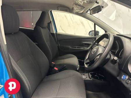 2019 Toyota Vitz F Hybrid Auto - Straight Sale Discount / 12 Months Warranty €13,950 thumbnail
