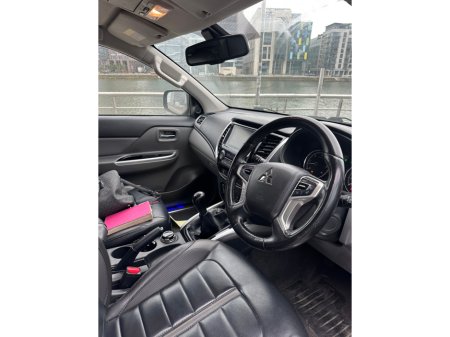 2018 Mitsubishi L200  thumbnail