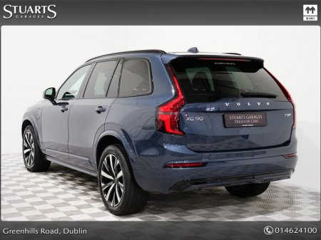 2025 Volvo XC90 PLUS DARK: DENIM BLUE WITH CHARCOAL LEATHER, PANORAMIC ROOF, AIR SUSPENSION, HARMAN KARDON, MEMORY SEATS, 360 CAMERA €83,945
