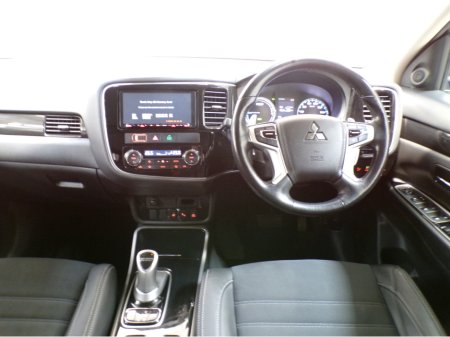2019 Mitsubishi Outlander *2.4 AUTO HYBRID PLUG-IN*4X4*MITSUBISHI OUTLANDER*WINTER PACK*ELECTRIC HEATED LEATHER AND ALCANTARA SEATES*HEATED S-WHEEL*360 COLOUR CAMERA*PARKING SENSORS*FULL SAFETY PACK*ACTIVE BRAKING €23,900 thumbnail