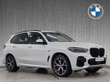 2022 BMW X5 xDrive45e M Sport €67,995